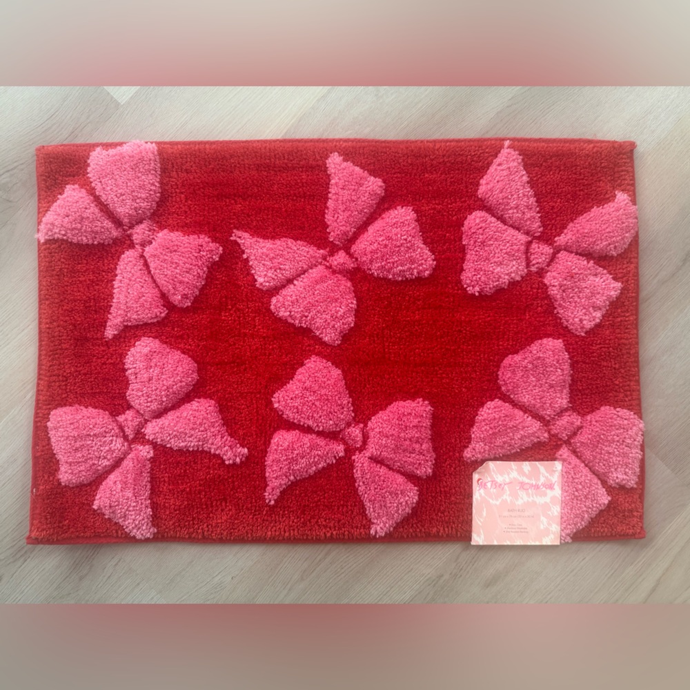 Betsey Johnson Christmas Bath Rug